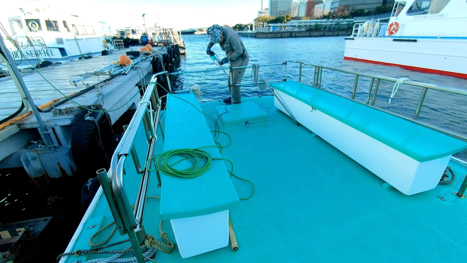 �h������